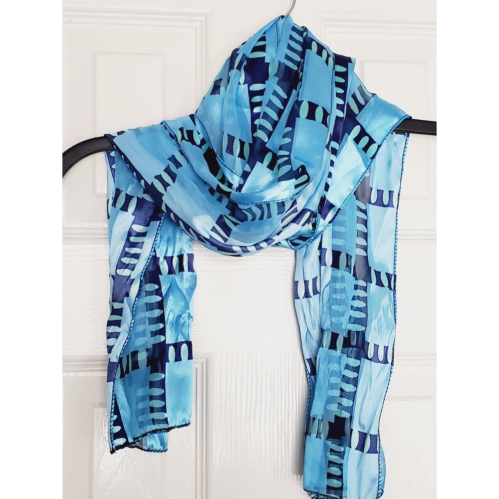 Lightweight Scarf Blue Geometric Pattern Lightweight Polyester Accessory OS